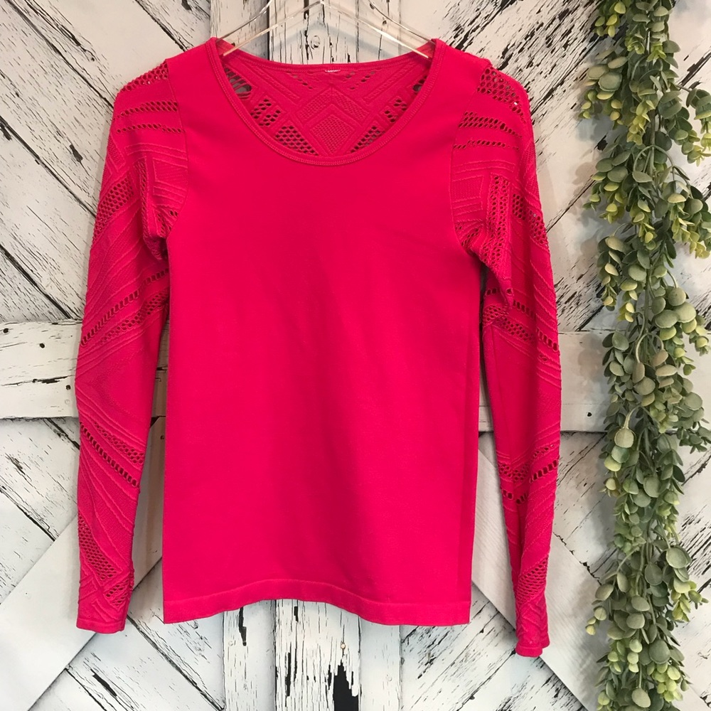 Fabletics Isabella Long Sleeve Seamless Shirt - Picture 2 of 8